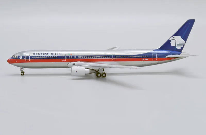 Aeromexico Boeing 767-300 XA-APB 1:400 JC Wings