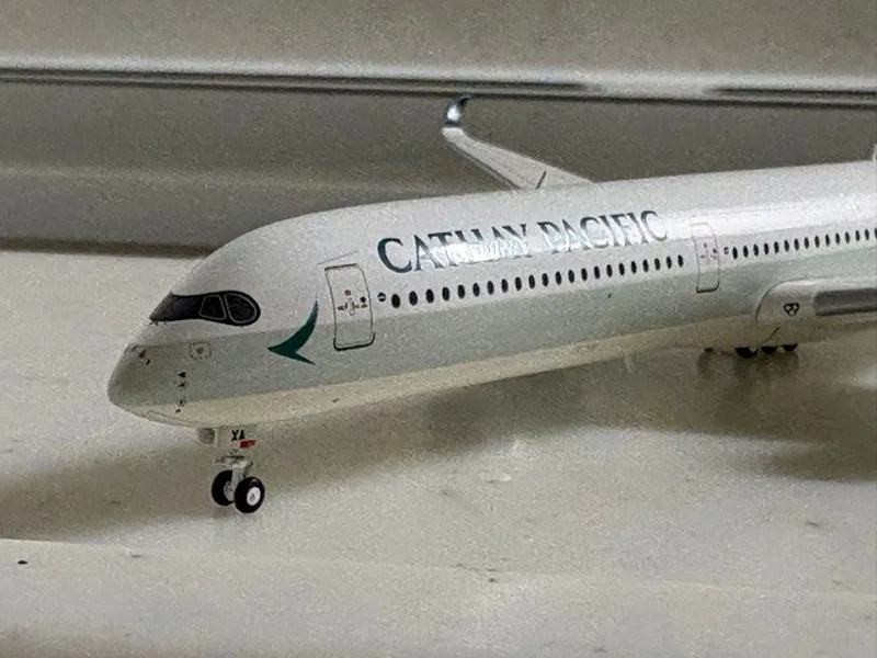 Cathay Pacific Airbus A350-1000 B-LXA