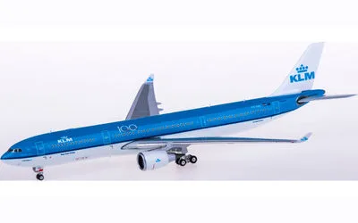 KLM Airbus A330-300 PH-AKE 1:400 Phoenix Models