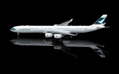 Cathay Pacific Airbus A340-600 B-HQB 1:400 YY Model