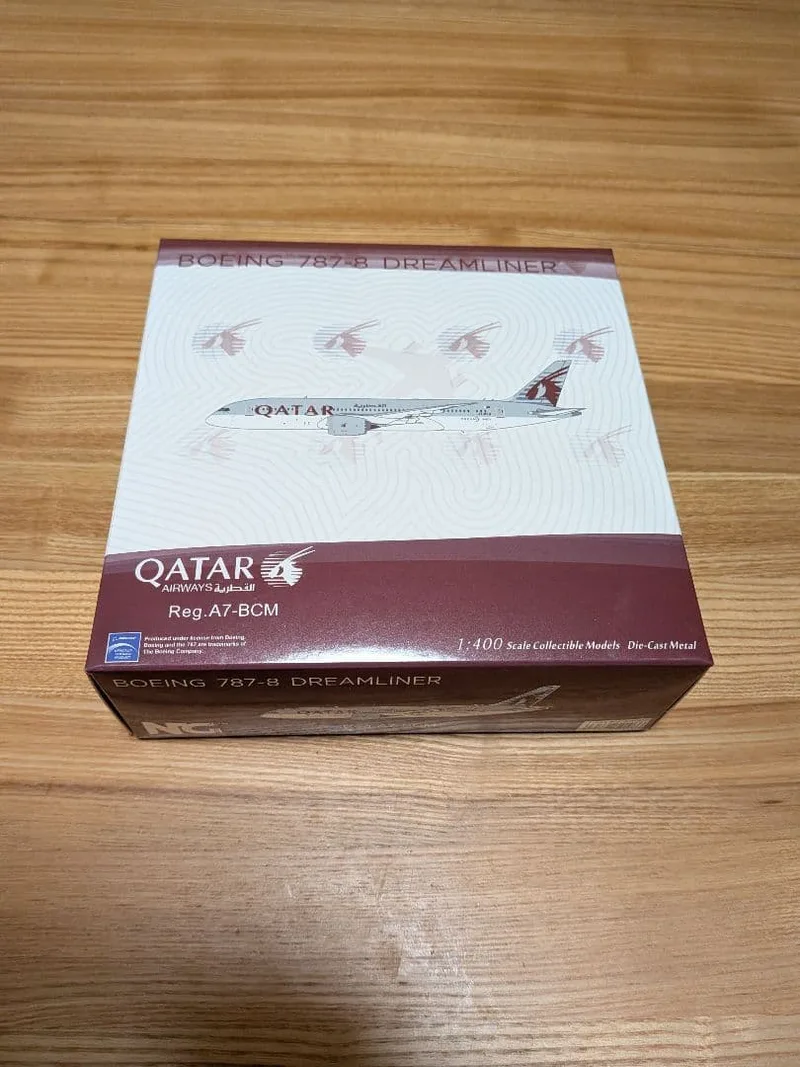 Qatar Airways Boeing 787-8 A7-BCM 1:400 NG Models