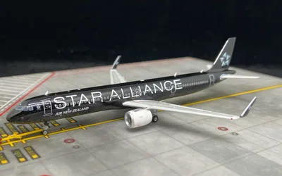 Air New Zealand Airbus A321neo ZK-OYB 1:400 Phoenix Models