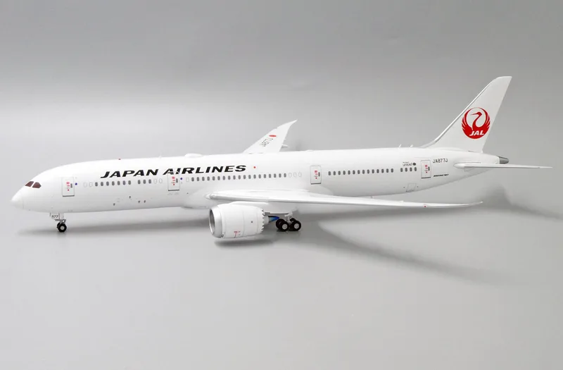 Japan Air Lines (JAL) Boeing 787-9 JA877J 1:200 JC Wings