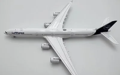 Lufthansa Airbus A340-600 D-AIHF 1:400 YY Model