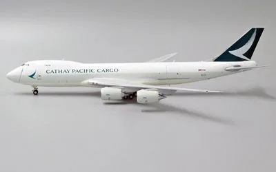 Cathay Pacific Cargo Boeing 747-8F B-LJI 1:400 JC Wings