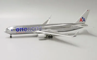 American Airlines Boeing 767-300 w/ Winglets N395AN 1:200 JC Wings