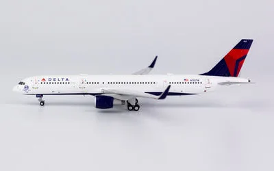 Delta Air Lines Boeing 757-200 w/ Winglets N702TW 1:400 NG Models