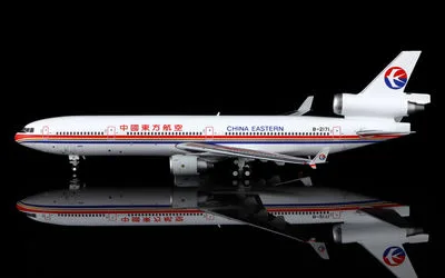 China Eastern Airlines McDonnell Douglas MD-11 B-2171 1:400 HX Models