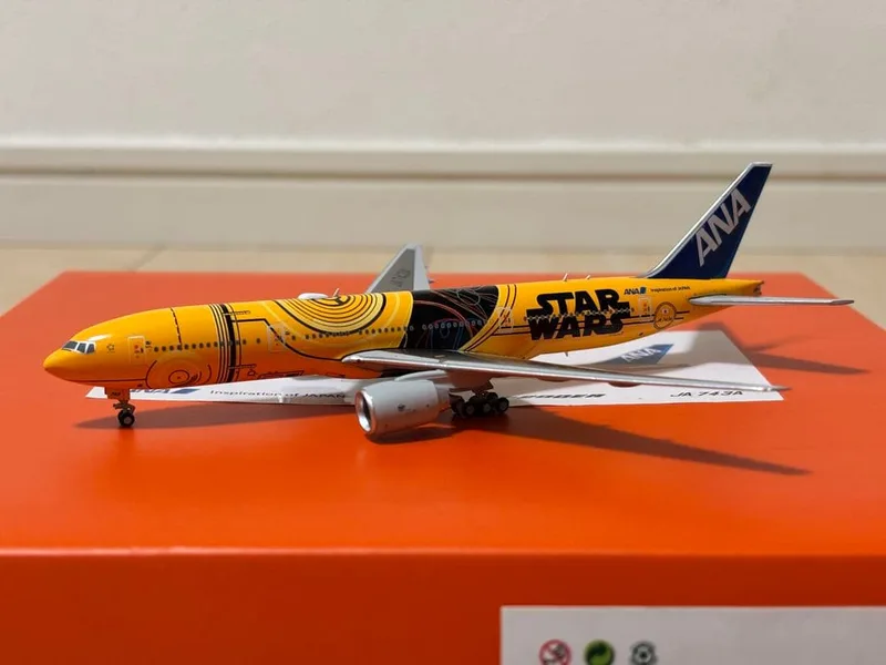 All Nippon Airways (ANA) Boeing 777-200 JA743A 1:400 JC Wings