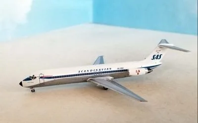 スカンジナビア航空 ダグラス DC-9-30 SE-DBZ