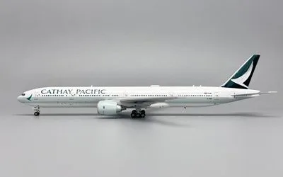 キャセイパシフィック ボーイング 777-300 B-HNQ 画像1