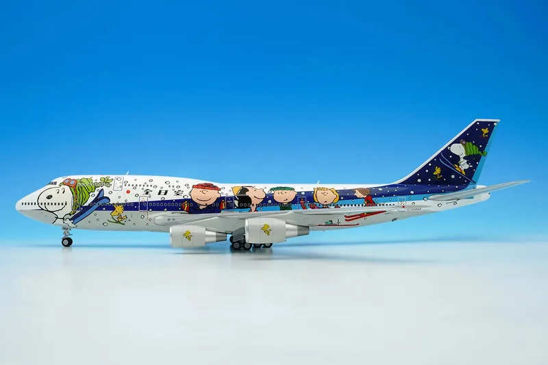 All Nippon Airways (ANA) Boeing 747-400D JA8965 1:200 SQ Wings