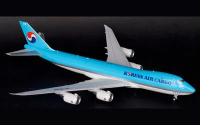 Korean Air Cargo Boeing 747-8F HL7629 1:200 JC Wings