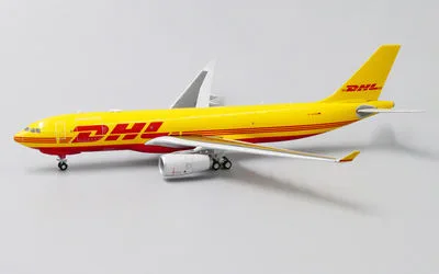 DHL Airbus A330-200F D-ALMA 1:400 JC Wings