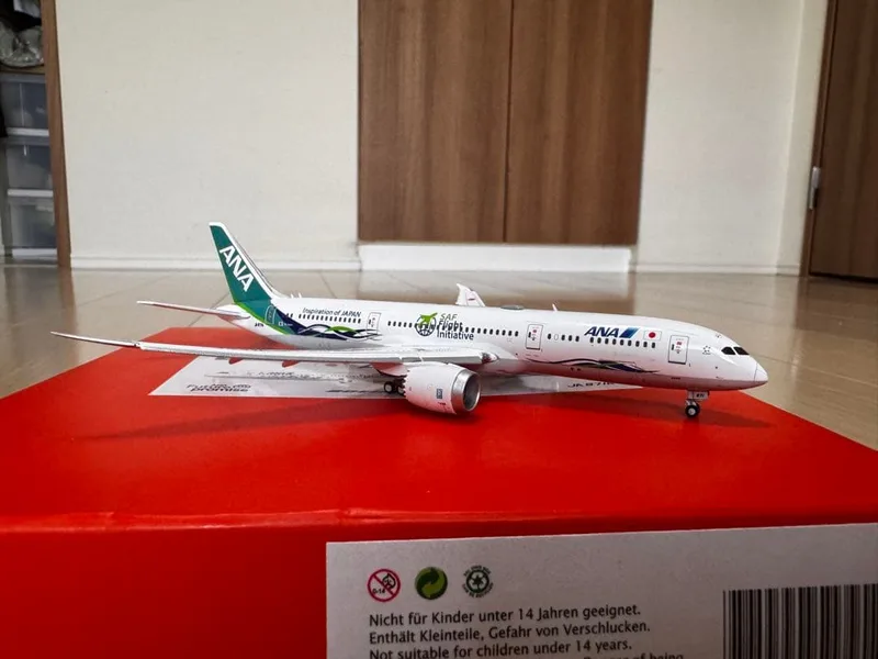 All Nippon Airways (ANA) Boeing 787-9 JA871A 1:400 JC Wings