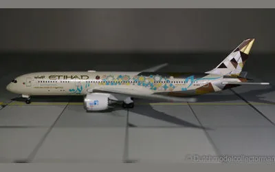 Etihad Airways Boeing 787-9 A6-BLN 1:500 Herpa