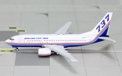 Boeing House Boeing 737-700 N737X 1:400 Panda Model