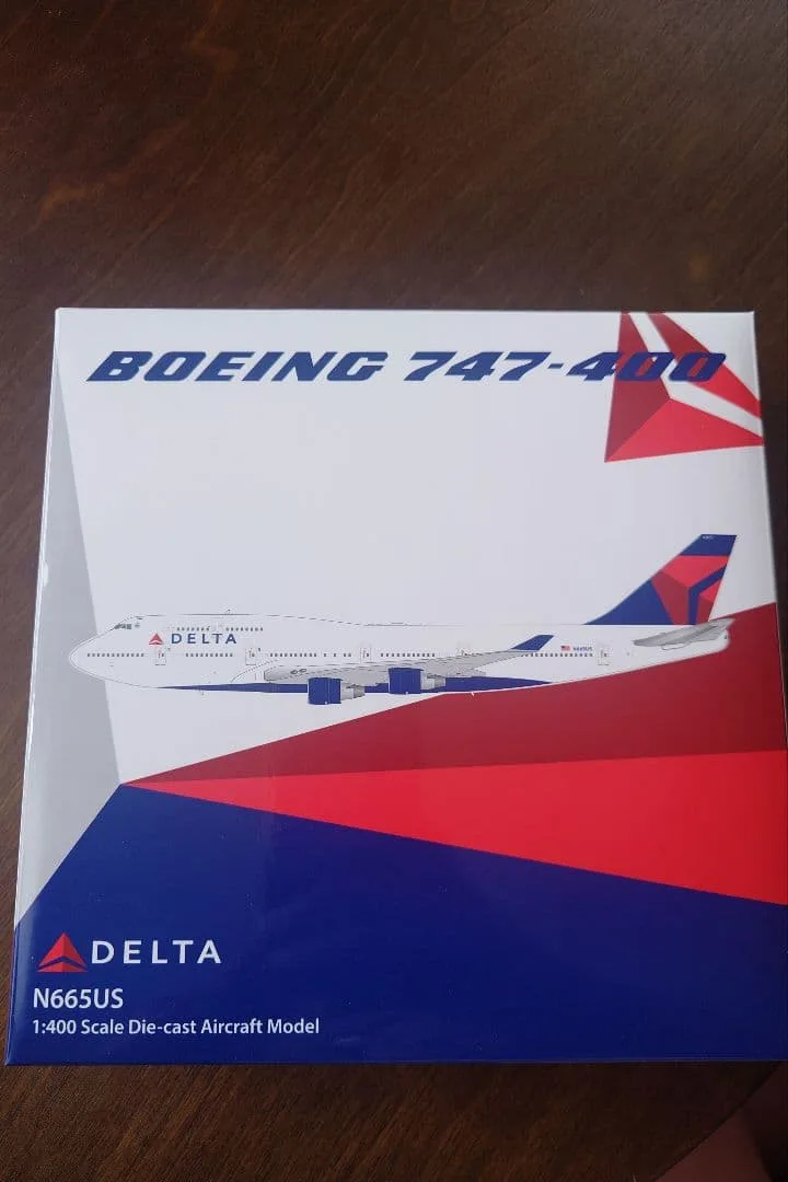 デルタ航空 ボーイング 747-400 N665US