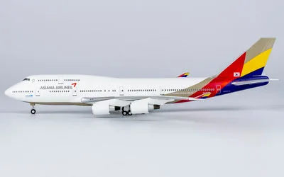 Asiana Airlines Boeing 747-400 HL7428 1:400 NG Models