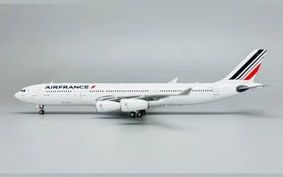 Air France Airbus A340-300 F-GLZS 1:400 Phoenix Models