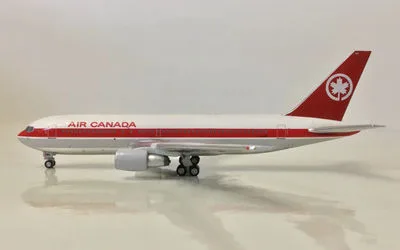 Air Canada Boeing 767-200 C-GAUE 1:400 Aeroclassics