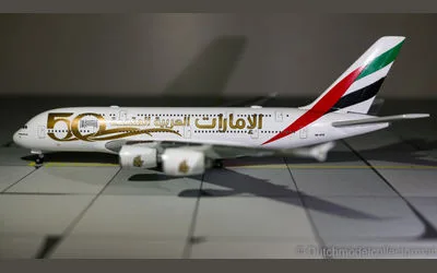 Emirates Airbus A380-800 A6-EVG 1:500 Herpa