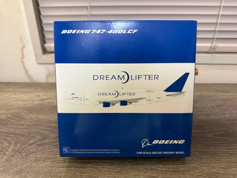 Boeing House Boeing 747LCF N747BC 1:400 JC Wings
