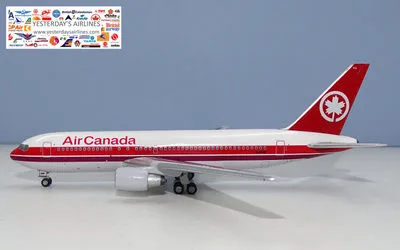 Air Canada Boeing 767-200 C-GAUS 1:400 Aeroclassics