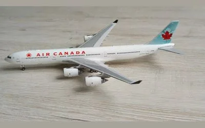 Air Canada Airbus A340-500 C-GKOM 1:400 Phoenix Models