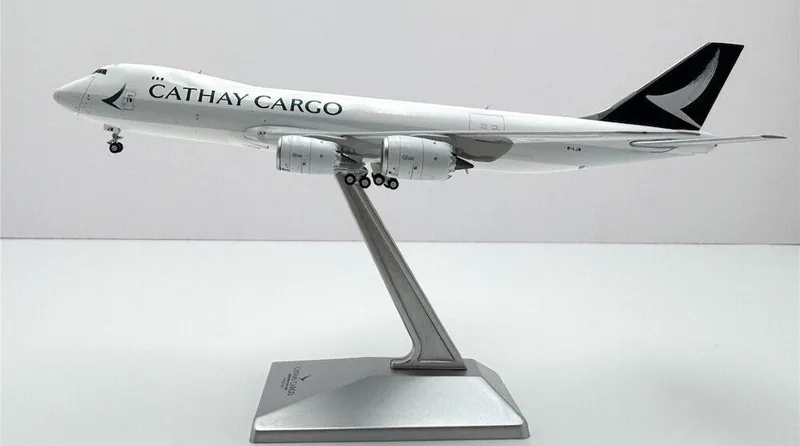 Cathay Cargo Boeing 747-8F B-LJN 1:400 YY Model