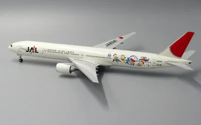 JAL ボーイング 777-300 JA8941