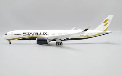 Starlux Airlines Airbus A350-900 B-58501 1:200 JC Wings