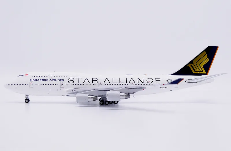 シンガポール航空 ボーイング 747-400 9V-SPP サムネイル2