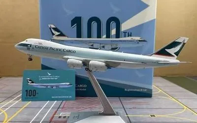 Cathay Pacific Cargo Boeing 747-8F B-LJC 1:400 YY Model