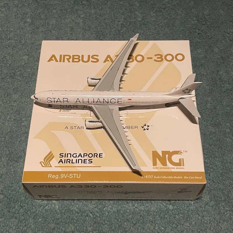 Singapore Airlines Airbus A330-300 9V-STU 1:400 NG Models