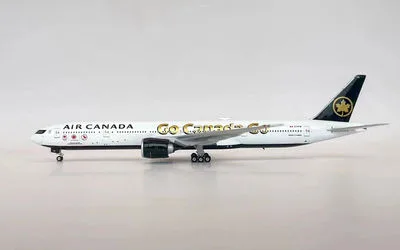 Air Canada Boeing 777-300ER C-FITW 1:400 Phoenix Models