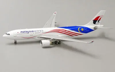 Malaysia Airlines Airbus A330-200 9M-MTX 1:400 JC Wings