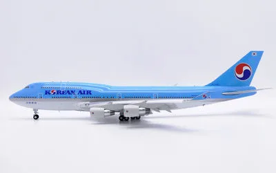 Korean Air Boeing 747-400 HL7461 1:200 JC Wings