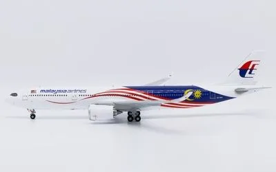 マレーシア航空 エアバス A330-900 9M-MNG 画像1