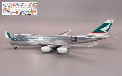 Cathay Pacific Cargo Boeing 747-400F B-HUO 1:400 JC Wings