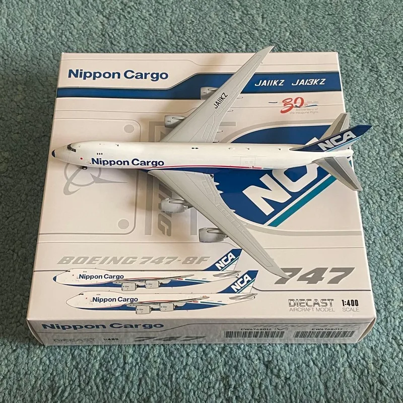 Nippon Cargo Airlines (NCA) Boeing 747-8F JA11KZ 1:400 JC Wings