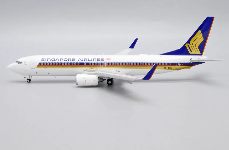 シンガポール航空 ボーイング 737-800 w/ Winglets 9V-MGA