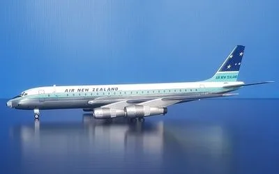 Air New Zealand Douglas DC-8-50 ZK-NZC 1:200 Aeroclassics