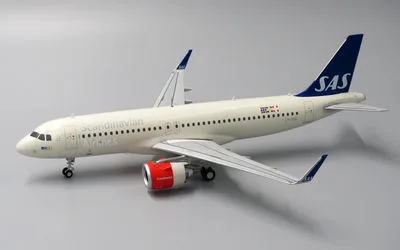 Scandinavian Airlines (SAS) Airbus A320neo LN-RGL 1:200 JC Wings