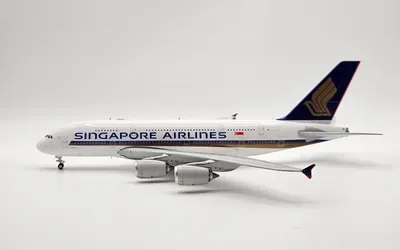 Singapore Airlines Airbus A380-800 9V-SKJ 1:400 YY Model