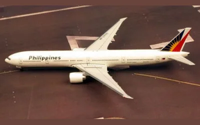 フィリピン航空 ボーイング 777-300ER RP-C7775 画像1
