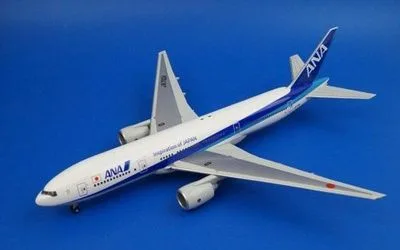 ANA ボーイング 777-200 JA710A