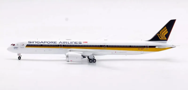Singapore Airlines Boeing 787-10 9V-SCP 1:400 Aviation400