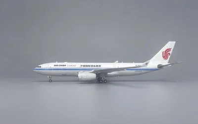 Air China Cargo Airbus A330-200 B-6090 1:400 Phoenix Models