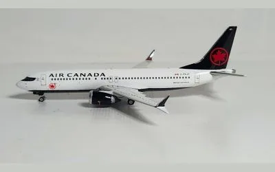 エア・カナダ ボーイング 737 MAX 8 C-FSJH